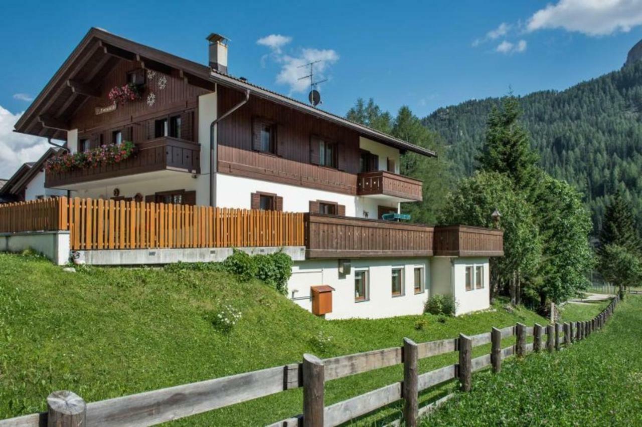 Apartments Fiordalisi Colfosco Exterior photo